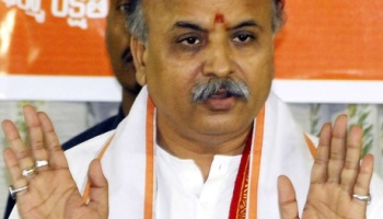 http://hinduexistence.org/2015/01/31/gharwapsi-homecoming-is-becoming-popular-among-converts-togadia-plans-50-lakh-re-conversion/